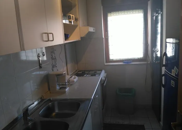 Apartment By The Sea Mastrinka, Ciovo - 15226 *
