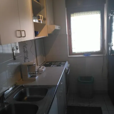 公寓 By The Sea Mastrinka, Ciovo - 15226 *